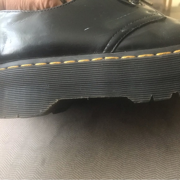 Dr Martin shoes used but in good good condition price accordingly - Picture 9 of 10